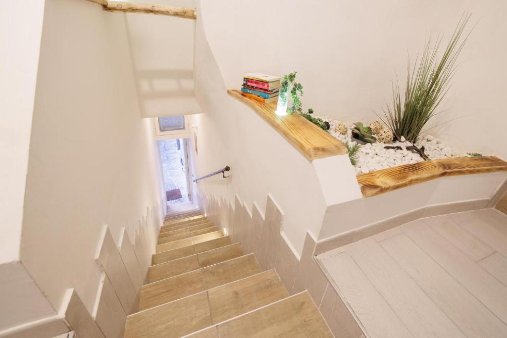 Legnosuites 3 3 Bathrooms Group And Family By Houseinnaples Appartement Napels